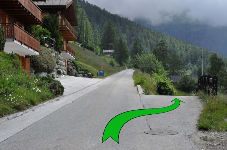 Way to us / Chalets in Val d´Hèrens in Central Valais
